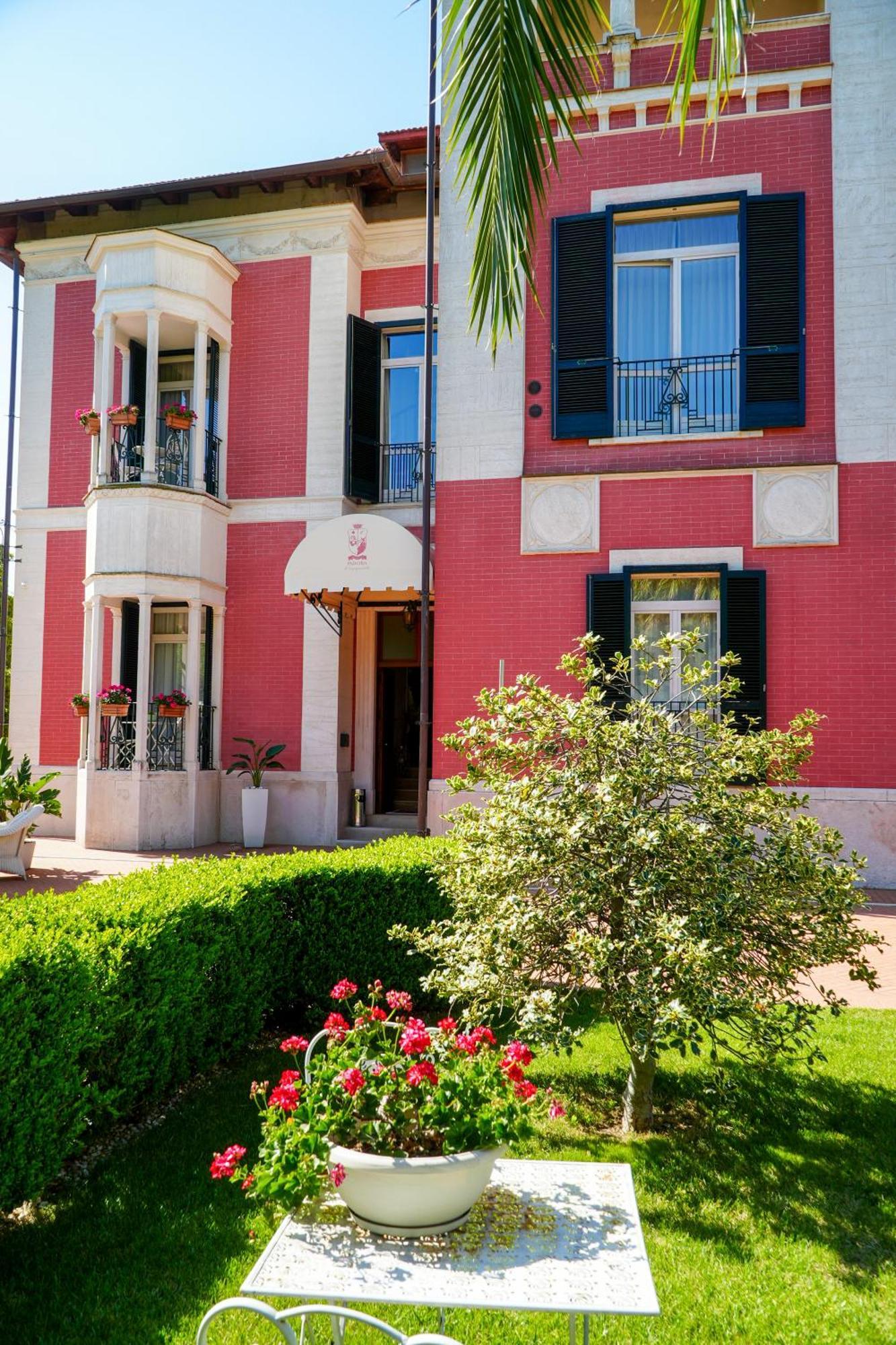 Villa Pallotta Luxury B&B Cerignola Extérieur photo